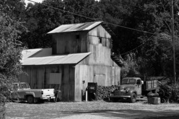 old barn in b&w