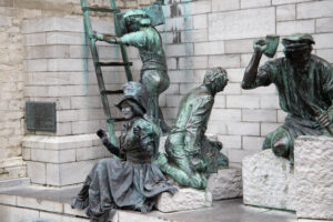 statues?