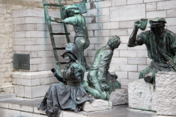 statues?