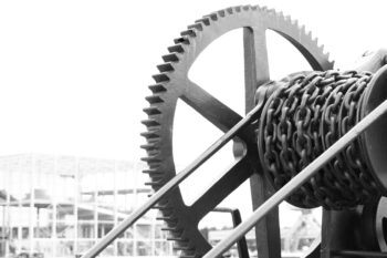 old pulley in ghent harbor