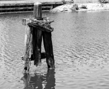 mooring post