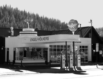 50's gas station